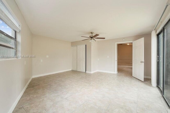 Building Photo - 8881 SW 21st St