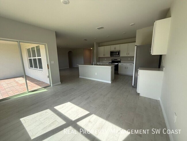 Building Photo - 434 Rio De Janeiro Ave