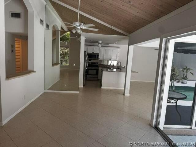 Building Photo - 112 E Coral Fish Ln