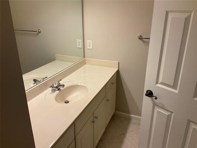Building Photo - 6193 Spalding Dr
