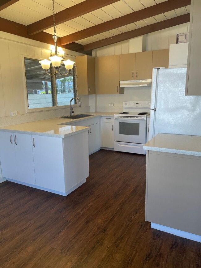 Building Photo - Aiea  - 4 Bedroom/2 Bath/1 Prkg - $2,800