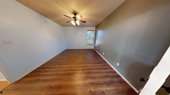 Building Photo - 6705 Rosita Oak Dr