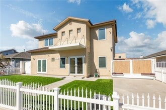 Building Photo - 2913 Winlock Rd