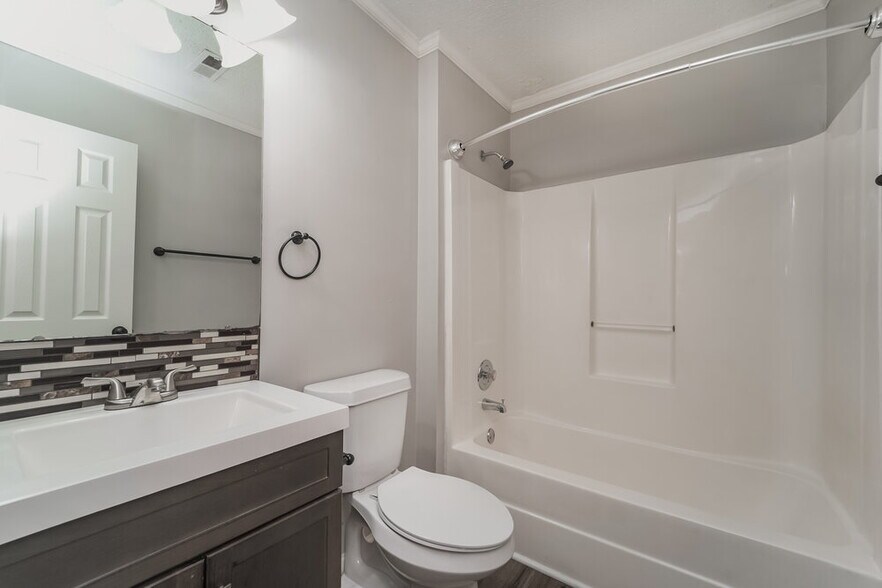 Building Photo - 7317 Rockwood Forest Ln