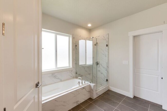 Building Photo - SPECTACULAR VIRTUALLY NEW HOME IN SOUGHT A...