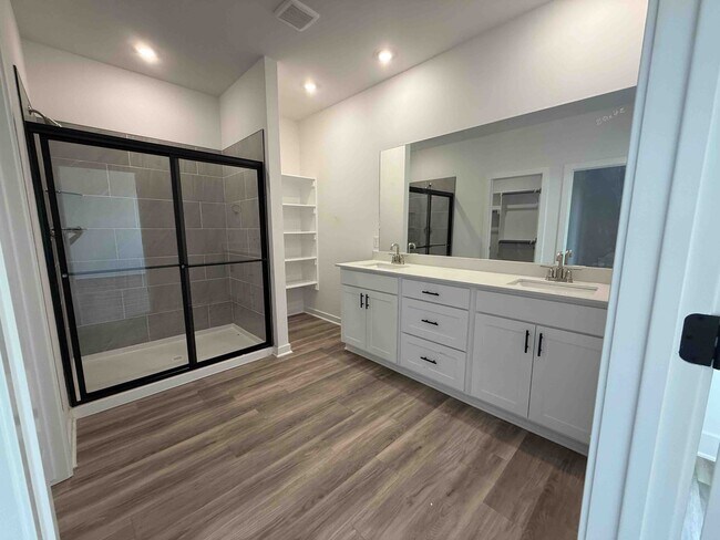 Building Photo - 563 W Gosling Isle