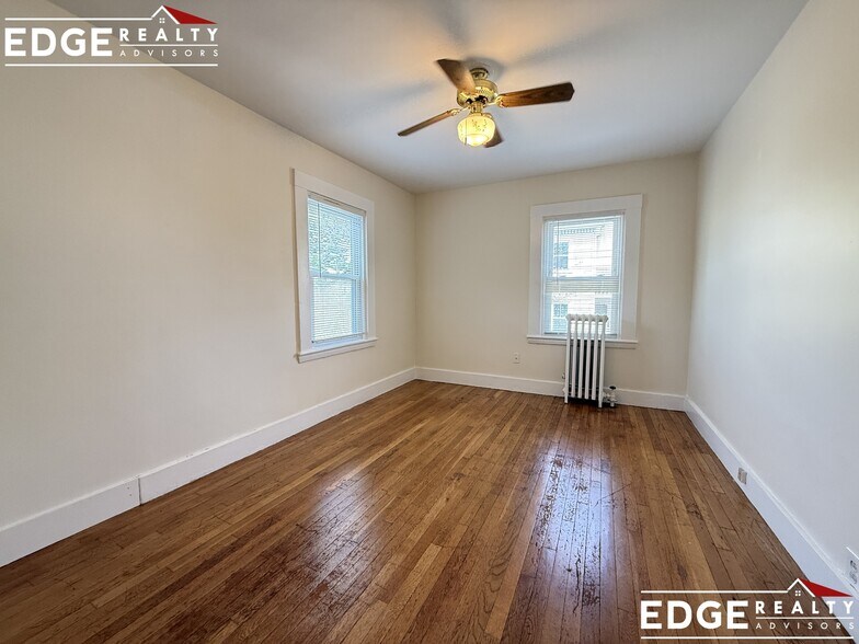 Building Photo - 28 Cherry St