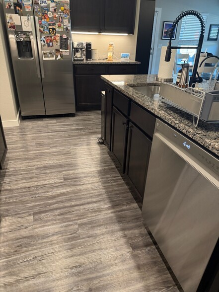 Kitchen - 2409 Bastrop Ave