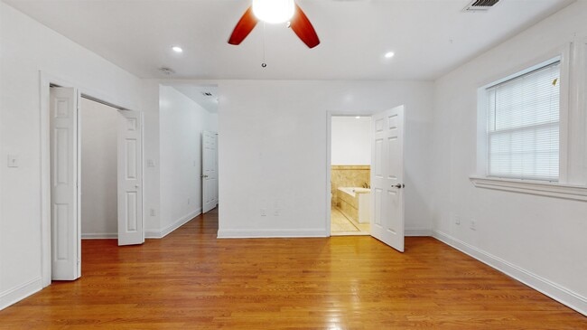 Building Photo - 131 Brunswick St