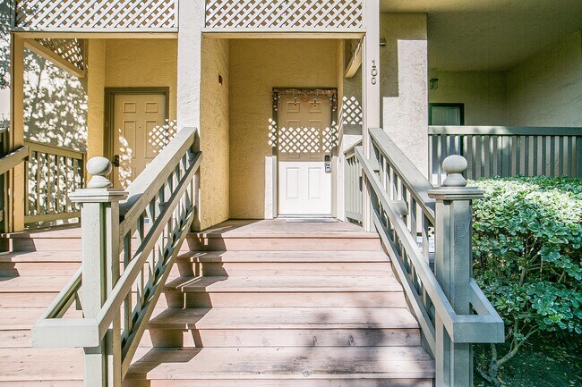 Building Photo - 1912 Magdalena Cir