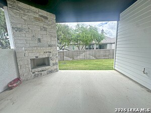 Building Photo - 418 Corwin Spgs