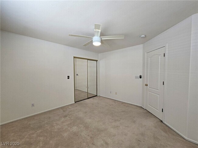Building Photo - 53 Desert Dawn Ln