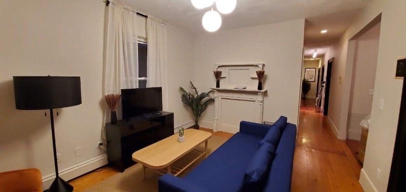 Building Photo - 101 Calumet St