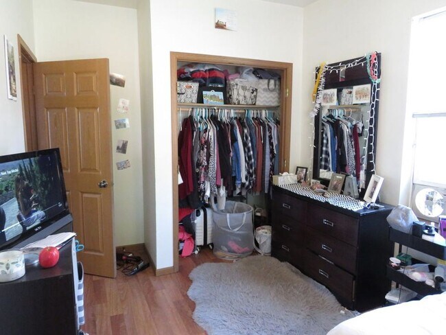 Building Photo - 709 Hudson St