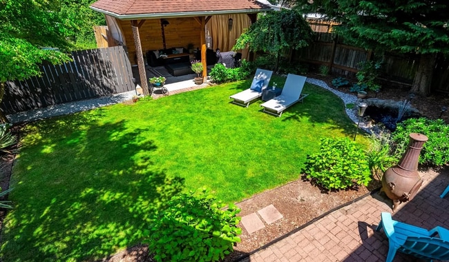 Building Photo - Charming updated 1920s 3BD 3BA