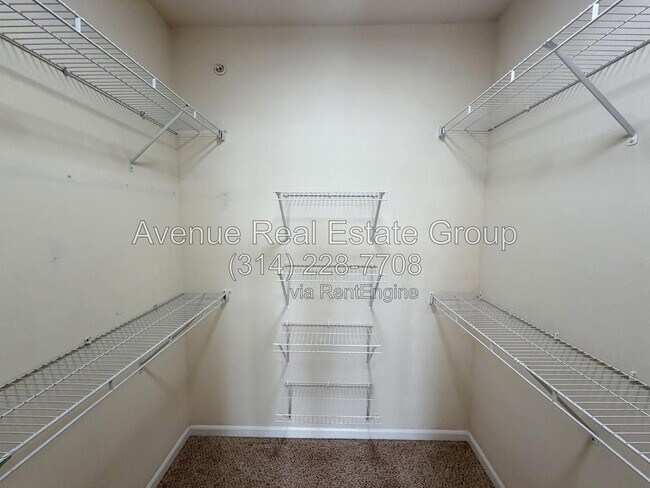 Building Photo - 1270 Strassner Dr