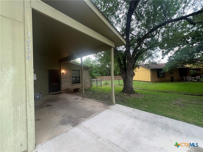 Building Photo - 1524 Shannon Cir
