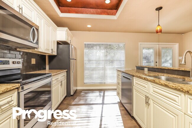 Building Photo - 6138 Bloomwood St