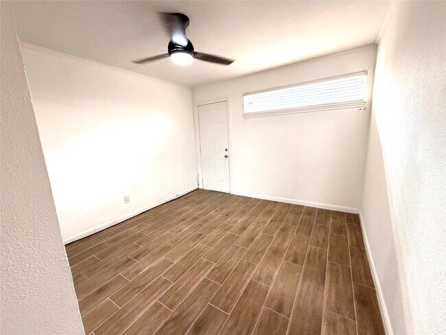 Building Photo - 4723 Aftonshire Dr