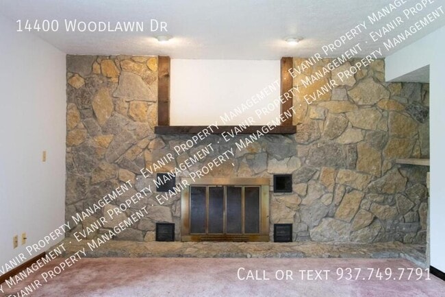 Building Photo - 14400 Woodlawn Dr