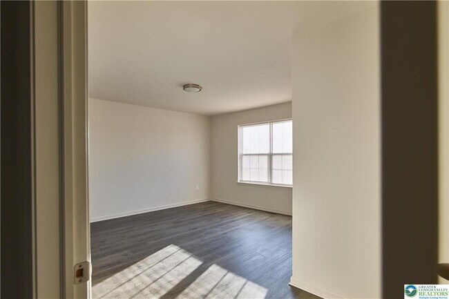 Building Photo - 6653 Stein Way