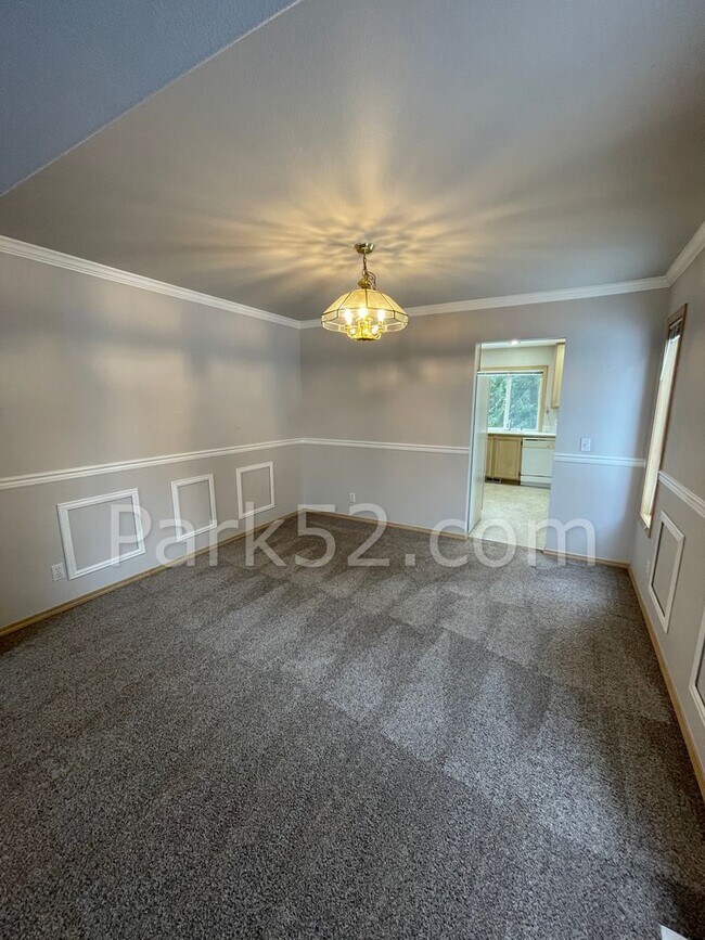 Building Photo - 6614 29th St Ct NW