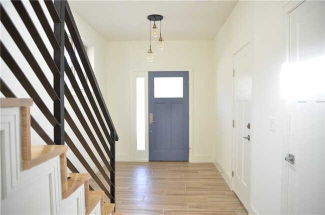 Building Photo - 406 Conservation Dr