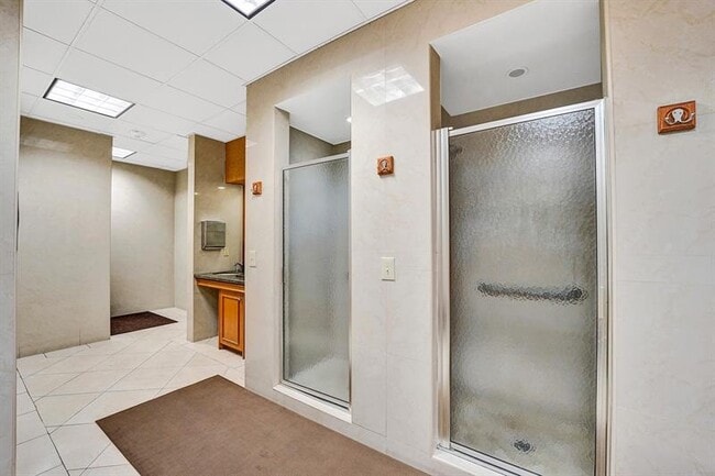 Building Photo - 4280 Galt Ocean Dr