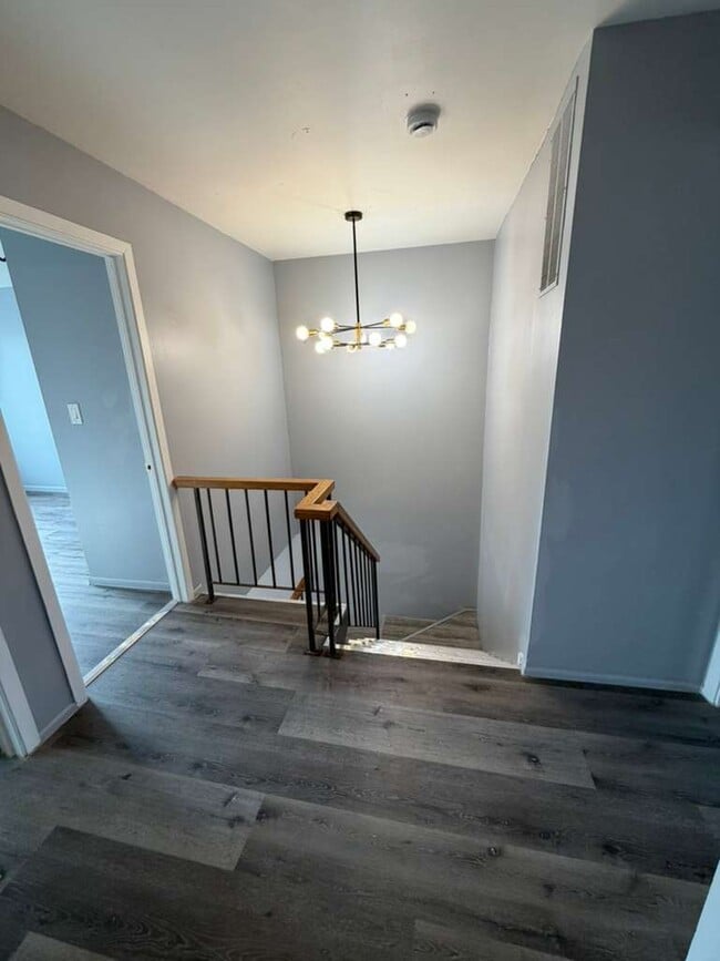 Building Photo - 1612 Islandview Ct