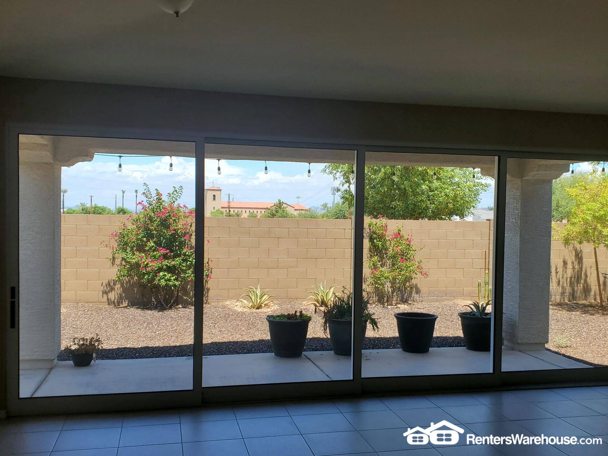 Building Photo - 848 E Constance Wy