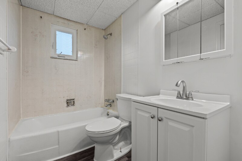 Building Photo - 851 Florence Ave