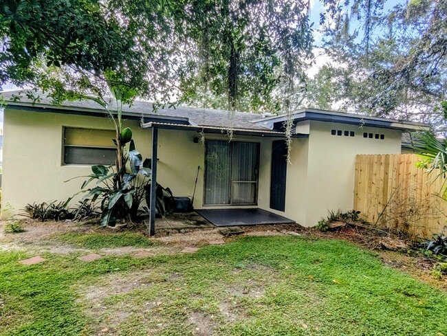Building Photo - 1062 Orienta Ave