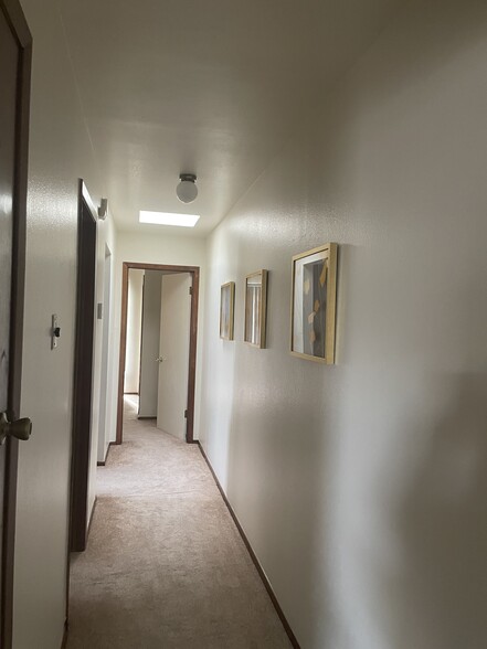 Hallway - 2640 Fairway Dr