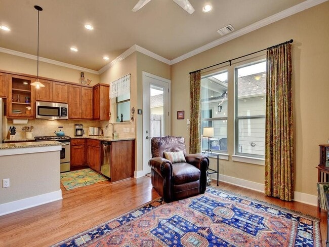 Building Photo - 4545 Mattie St