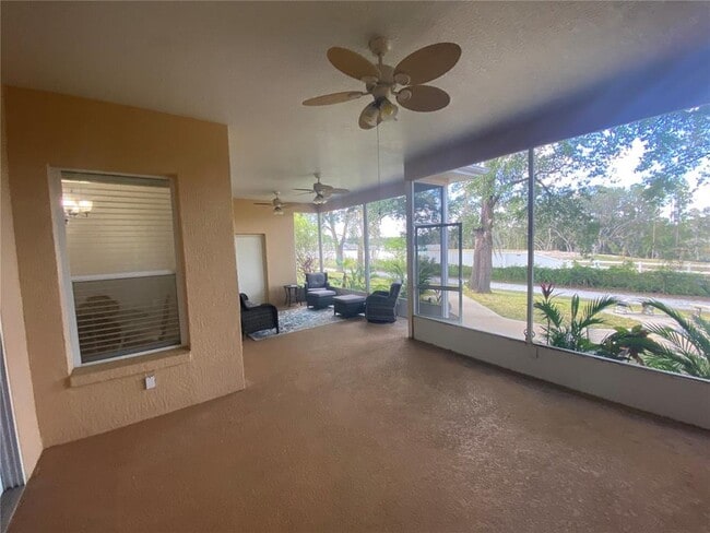 Building Photo - 5141 Aurora Dr