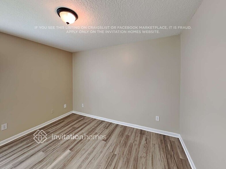 Building Photo - 3741 Timberline Dr