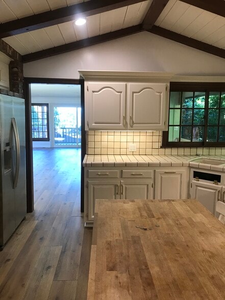 Building Photo - 4776 Galendo St