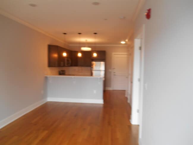 Building Photo - 3 Perrine Ave