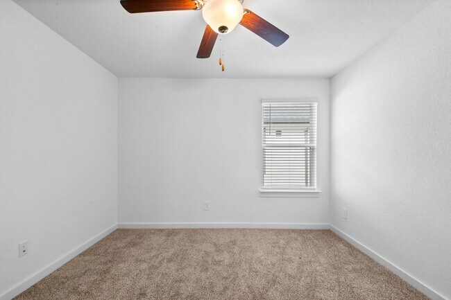 Building Photo - 1115 Sommerville Dr