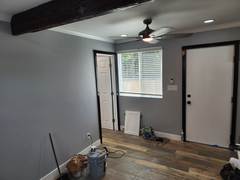 Building Photo - 3014 Clay Ave