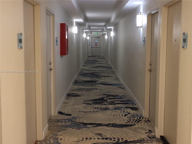 Building Photo - 3000 S Ocean Dr