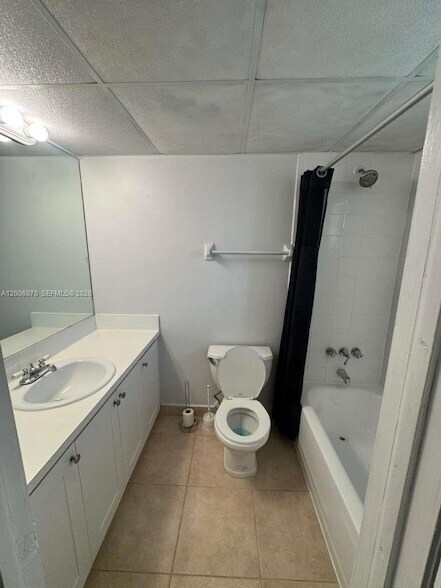 Building Photo - 8500 SW 109th Ave