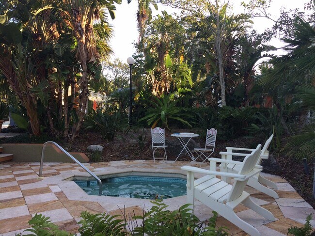 Building Photo - 225 S Tropical Trail
