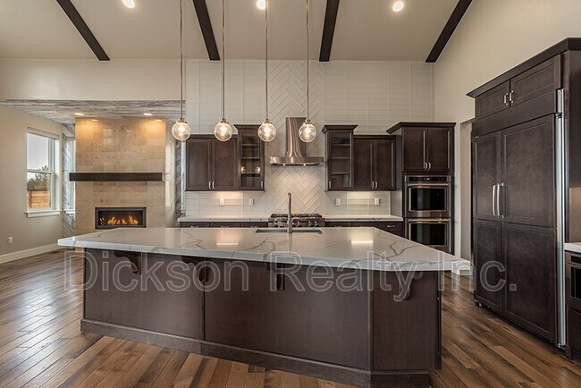 Building Photo - 4001 Whispering Pine Loop