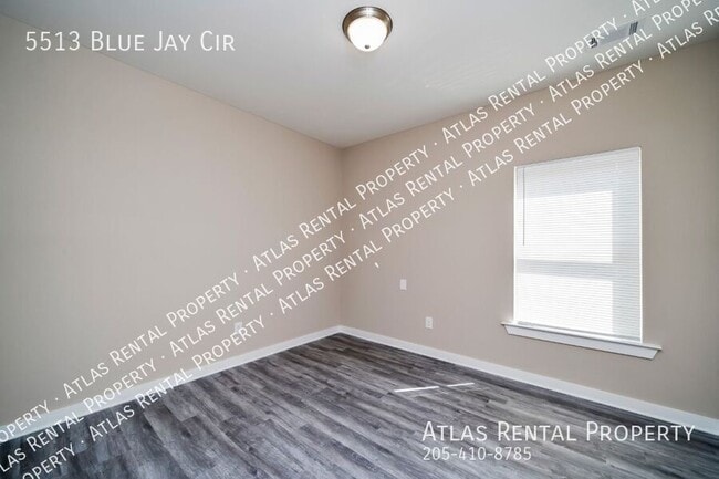 Building Photo - 5513 Blue Jay Cir