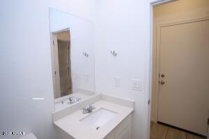 Building Photo - 9127 W Minnezona Ave