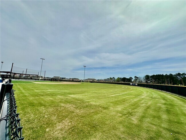 Building Photo - 6747 Winterwood Ave