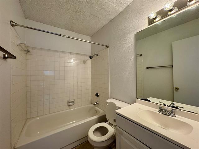 Building Photo - 750 N Judge Ely Blvd