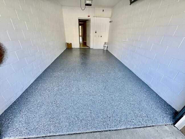 Building Photo - 6462 Cantua Ln