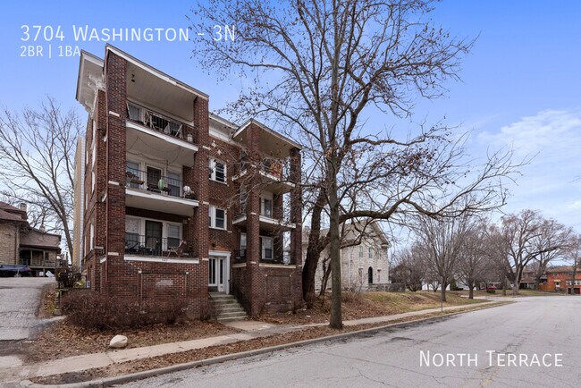 Building Photo - 3704 Washington-3N